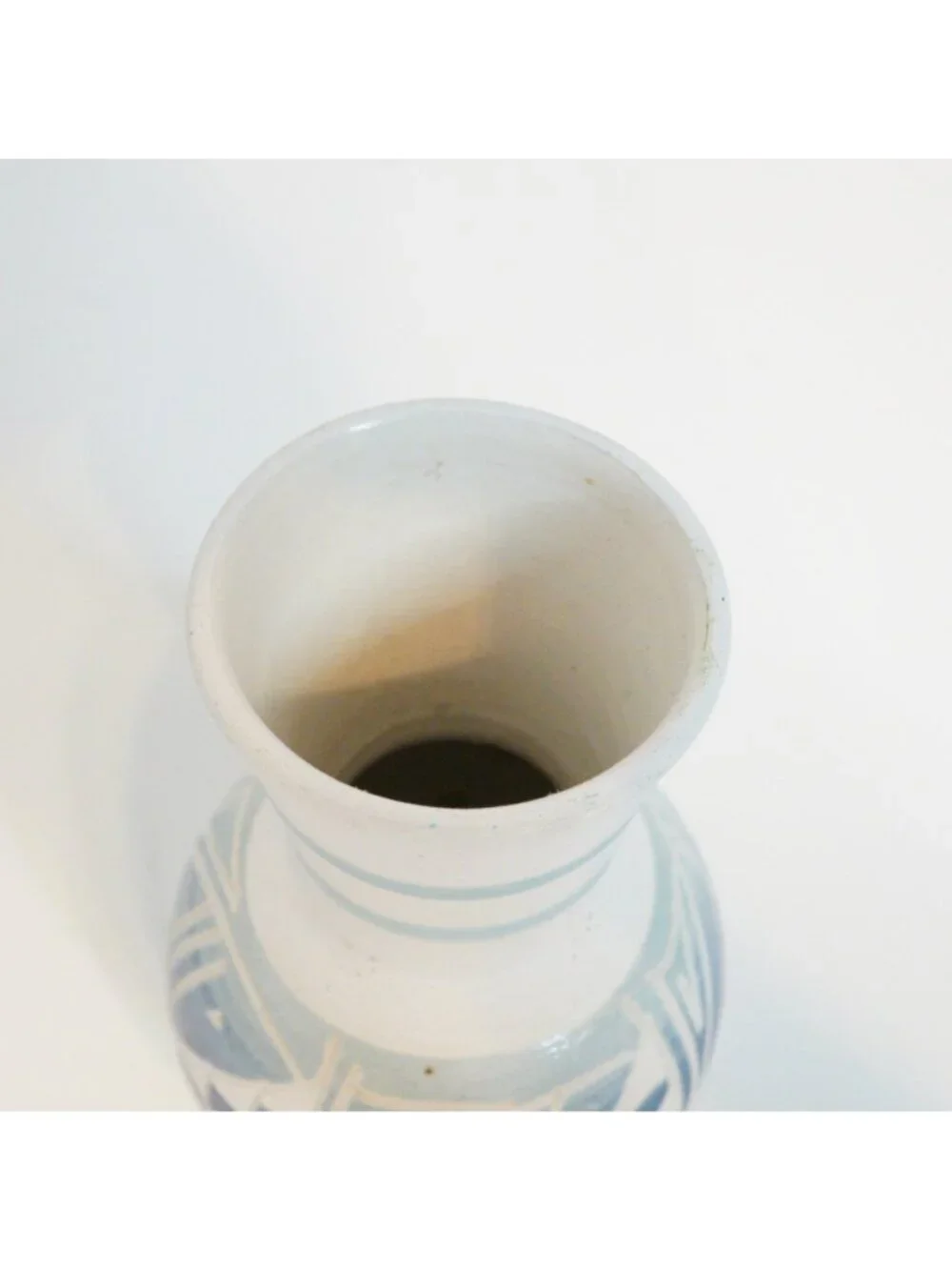 Vintage R. Gonza Mexican Pottery Bud Vase Blue White Hand Painted 4.75 Inches